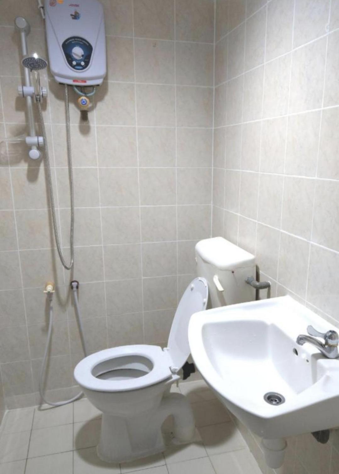 Ene Sri Cemerlang Kota Bharu Quarto foto